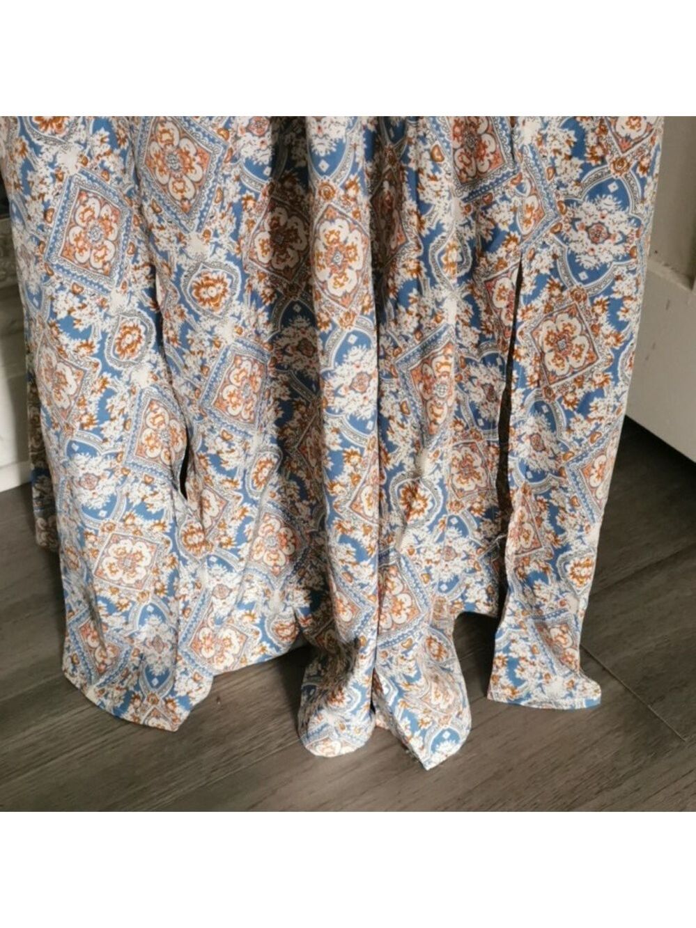 NWT Bloomchic plus fluttersleeve ditzy floral pocket split maxi dress Size 18/20 - Picture 3 of 9